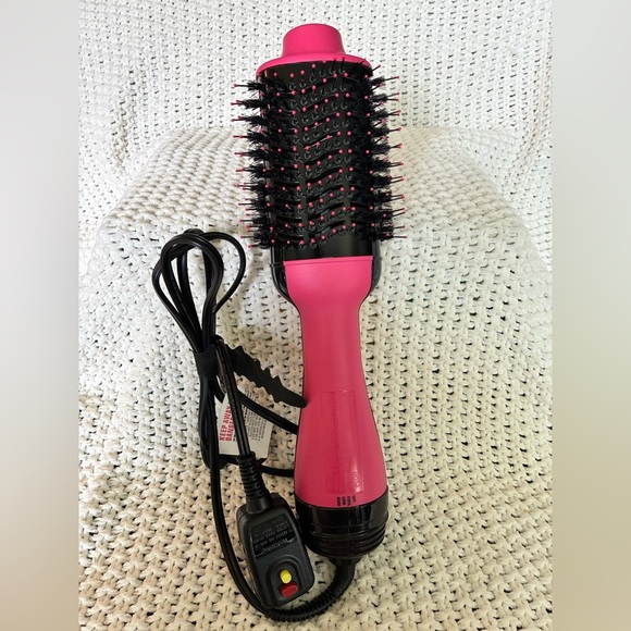 Revlon RVDR5222 Pink/Black One-Step Hair Dryer & Volumizer, 3 Heat Settings - Picture 2 of 10